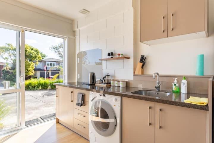 Your Home In Cockle Bay Auckland Buitenkant foto